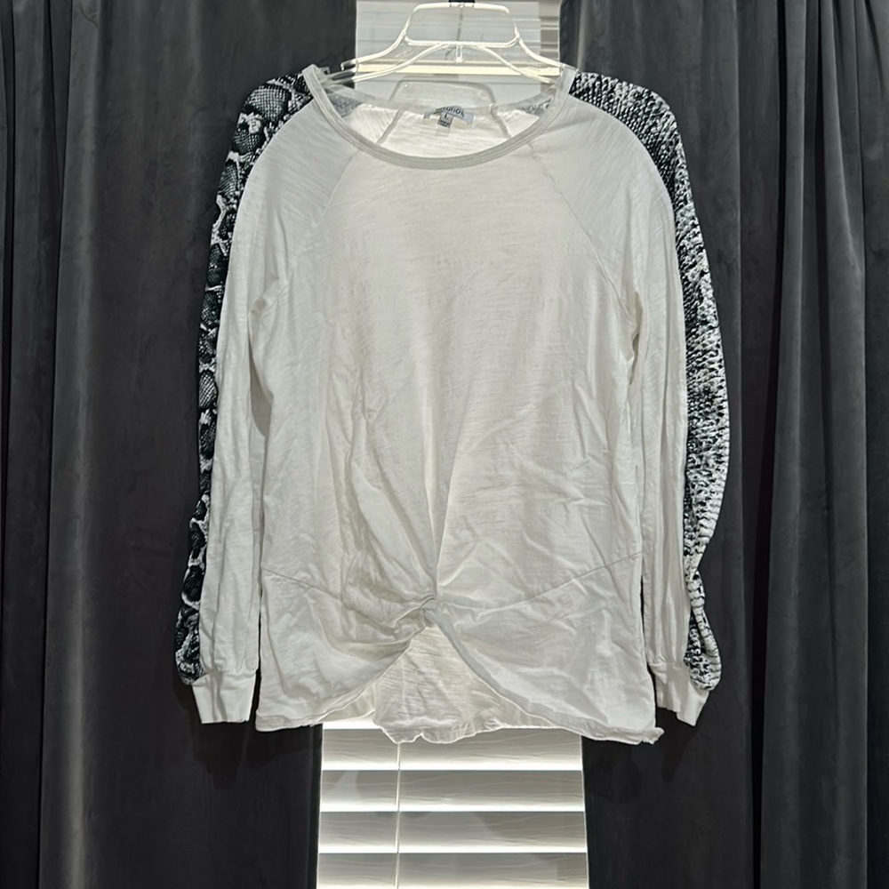 White top with snakeskin arms
